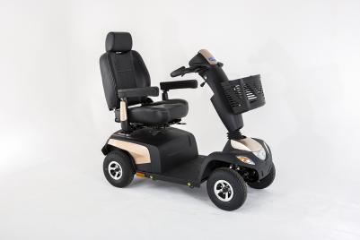 Invacare Orion Pro elscooter avancerad fjädring elscooter hög brukarvikt 160 kg lång körsträck 54 km krocktestad skoter